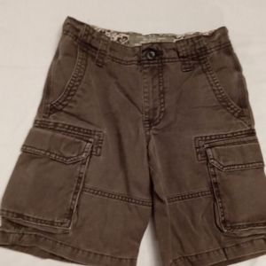 Old Navy Boy's brown cargo shorts size 7